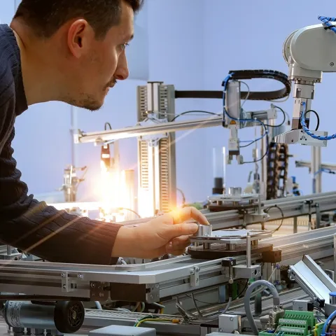 Banner Associate_in_Engineering_website.jpg