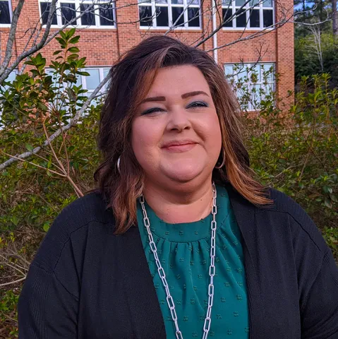 Faculty - Amanda-McKenzie