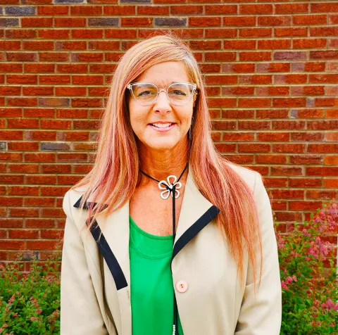 Faculty - Dawn-Woodard