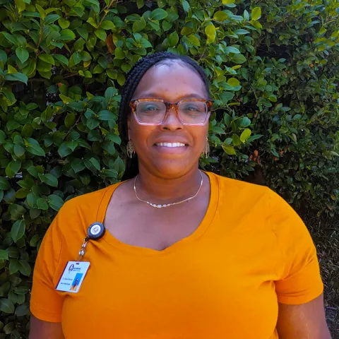 Faculty - Dr. Qunna-Morrow